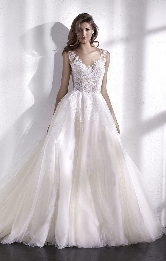 Изображение Шикароне свадебное платье с открытой спиной Лорейн