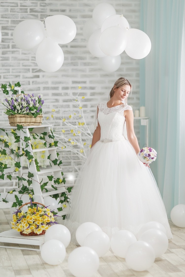 Изображение Пышное белое свадебное платье Альбина