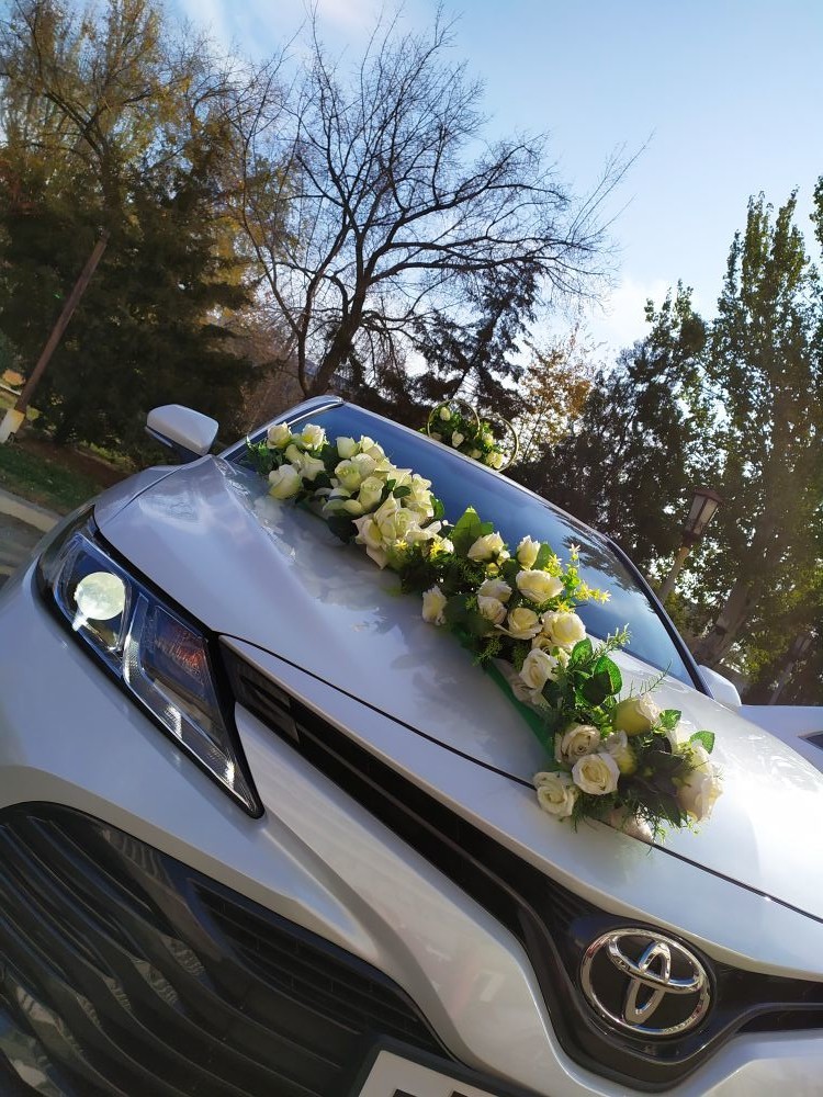 Изображение Свадебный авто кортеж Волгоград - аренда машин на свадьбу, прокат свадебных украшений на авто