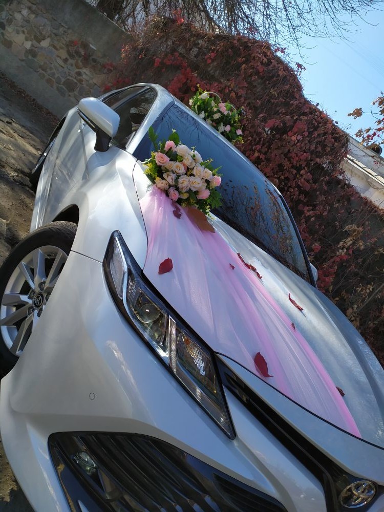Изображение Свадебный авто кортеж Волгоград - аренда машин на свадьбу, прокат свадебных украшений на авто