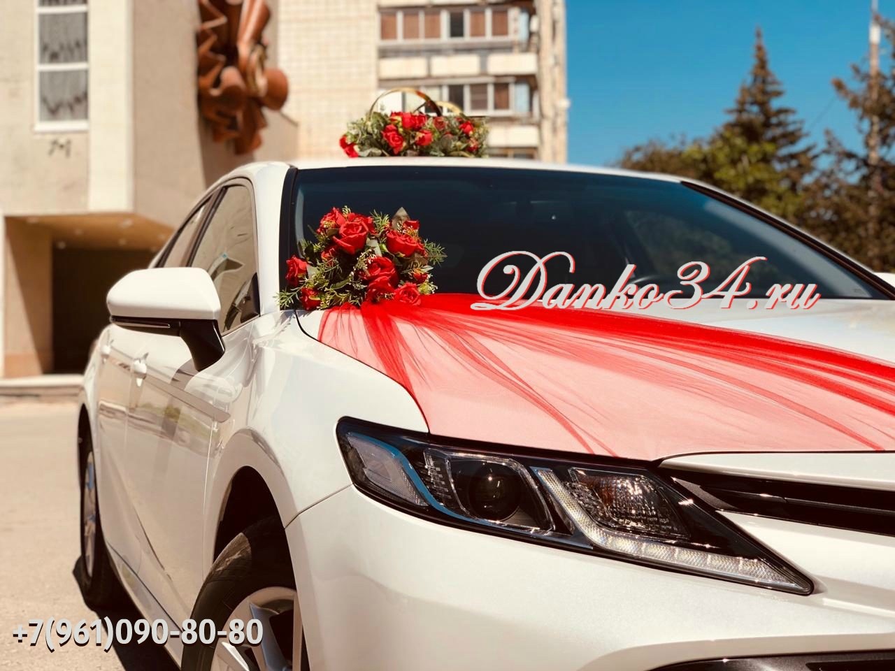 Изображение Свадебный кортеж в Волгограде - аренда машин на свадьбу, прокат свадебных украшений на авто, заказ по приемлемой цене.