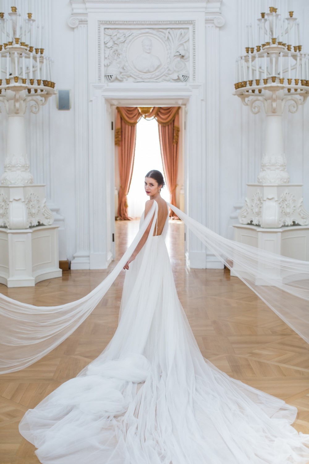 Изображение Невеста в Петровском Путевом Дворце